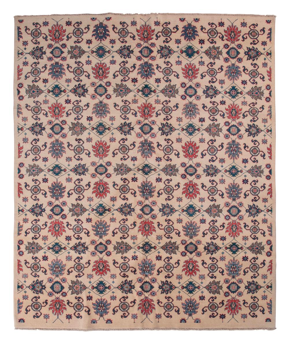 MAHAL DESIGN RUG: 8’2” X 9’9”