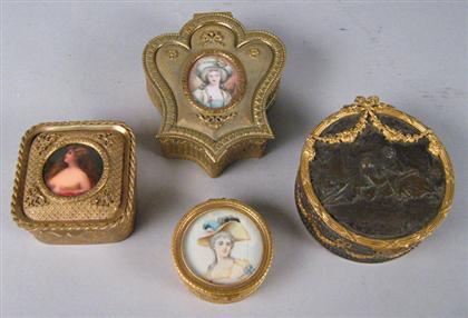 Group of Continental gilt metal trinket