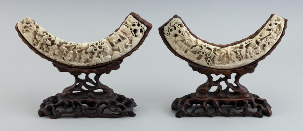 PAIR OF CHINESE EXPORT RELIEF CARVED 2f254e