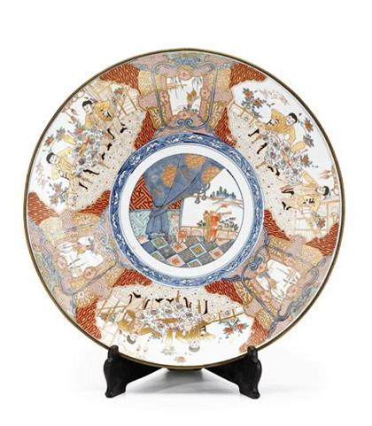 Large and fine Japanese imari charger 4b32a