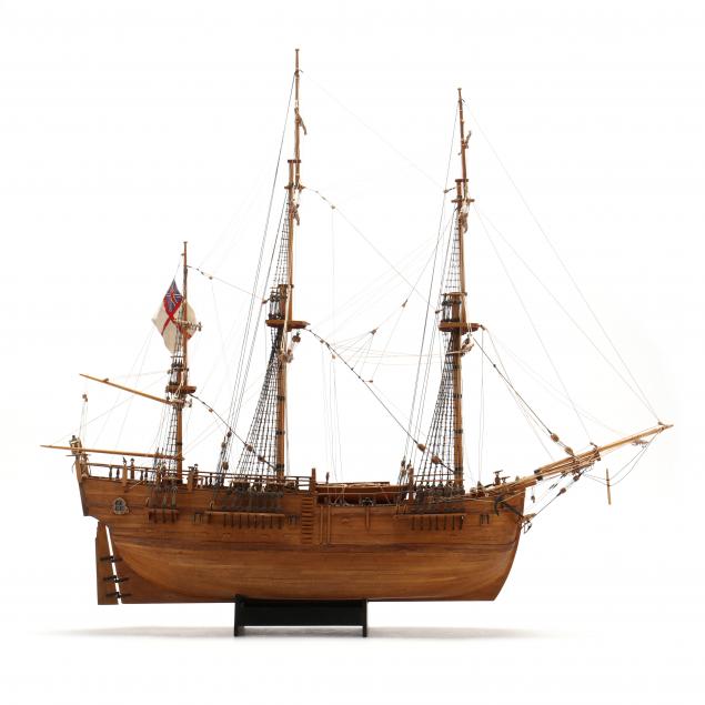 WOODEN MODEL OF AN ARMED LATE18TH 2f0103