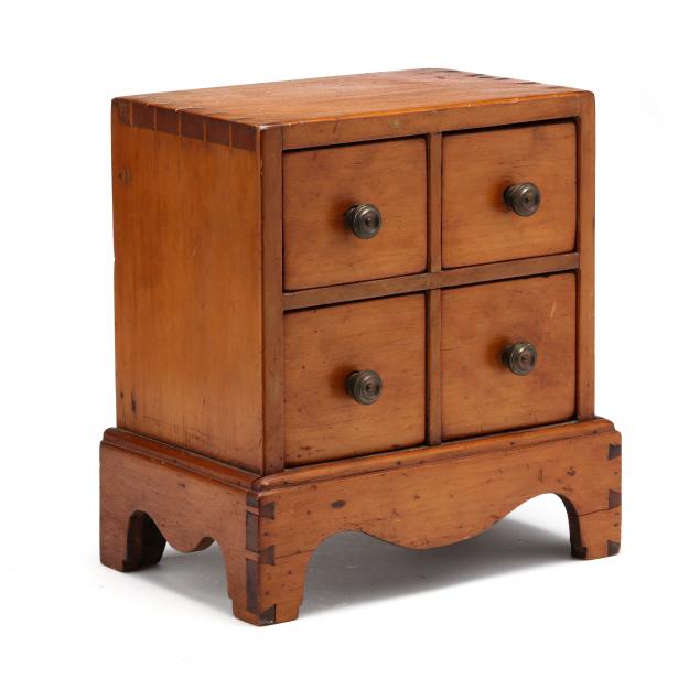 AMERICAN PINE TABLE-TOP SPICE CHEST