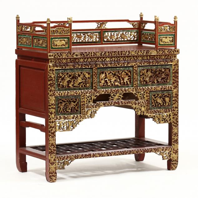 A CHINESE PAINTED AND GILDED CARVED 2f0604