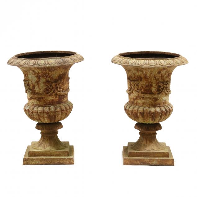 PAIR OF CLASSICAL STYLE CAST IRON 2f0635