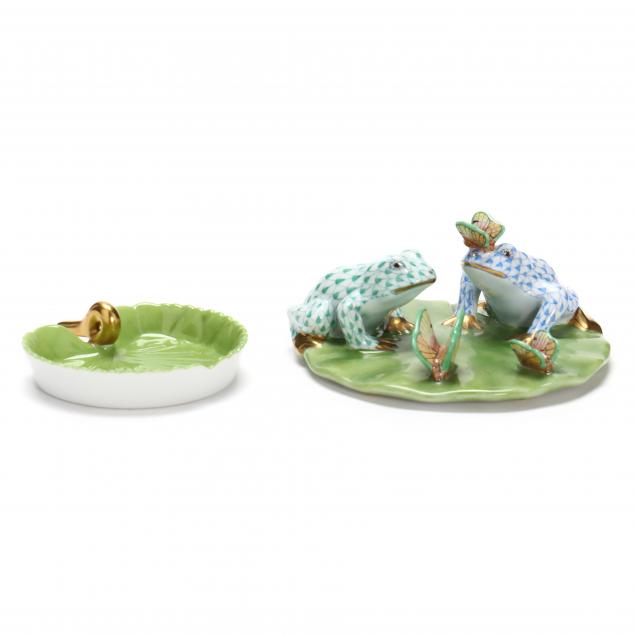 HEREND PORCELAIN FROGS AND LILY 2f088c