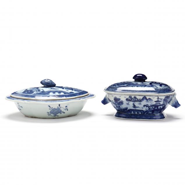 TWO CHINESE BLUE AND WHITE EXPORT