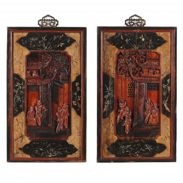 A PAIR OF CHINESE CARVED WOODEN 2f0967