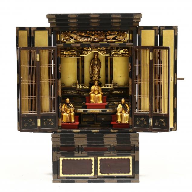 CHINESE CARVED AND LACQUERED SHRINE 2f096c