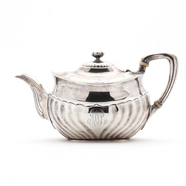 TIFFANY & CO. STERLING SILVER TEAPOT