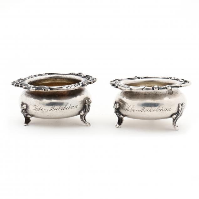 A PAIR OF RUSSIAN SILVER SALT CELLARS  2f0c40