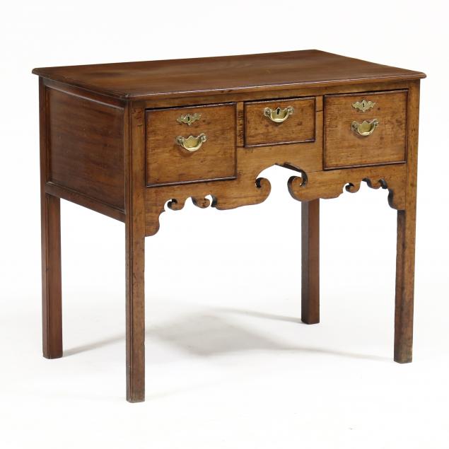 ENGLISH CHIPPENDALE MAHOGANY DRESSING