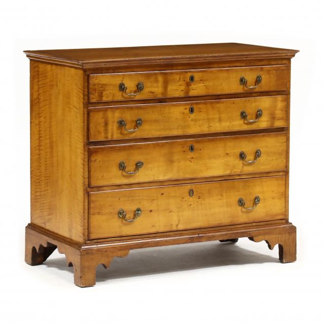 NEW ENGLAND CHIPPENDALE MAPLE CHEST 2f0d1c