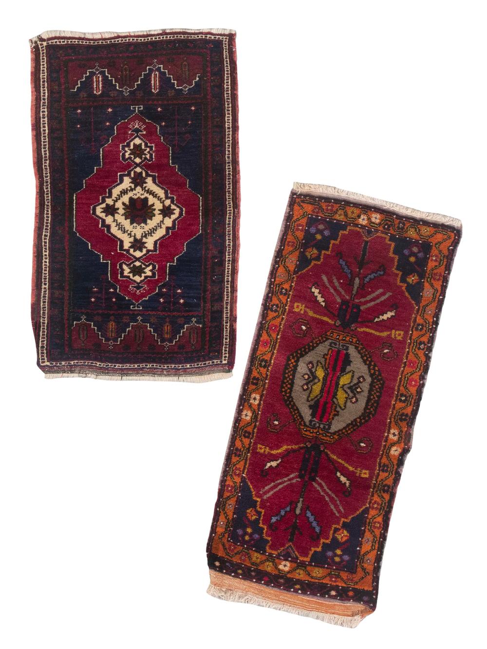 TWO SMALL RUGS 1 9 X 4 0  2f0ed1