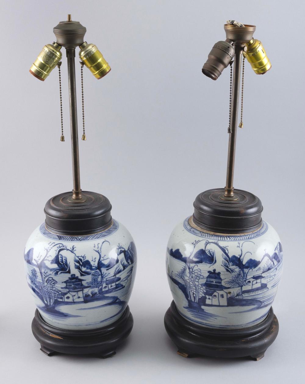 PAIR OF CHINESE BLUE AND WHITE