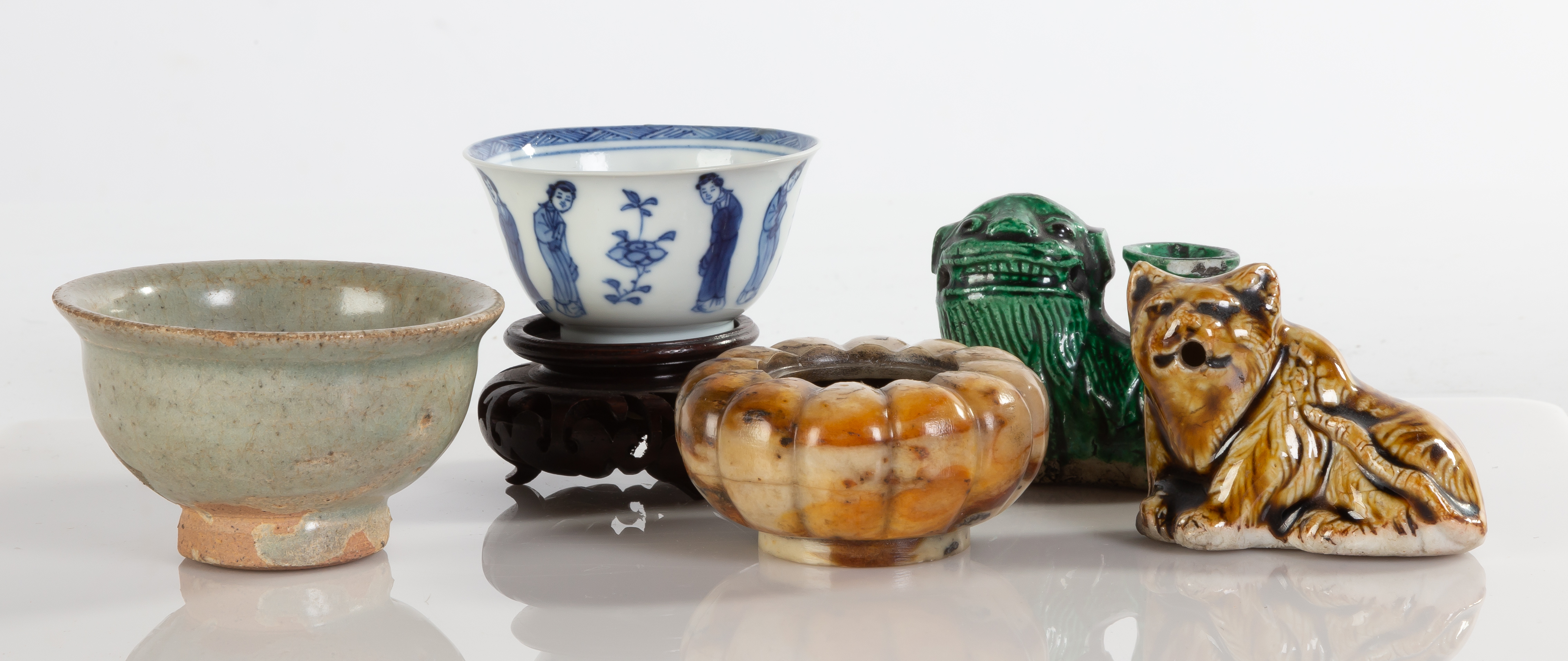 CHINESE / JAPANESE ARTICLES Earthenware,