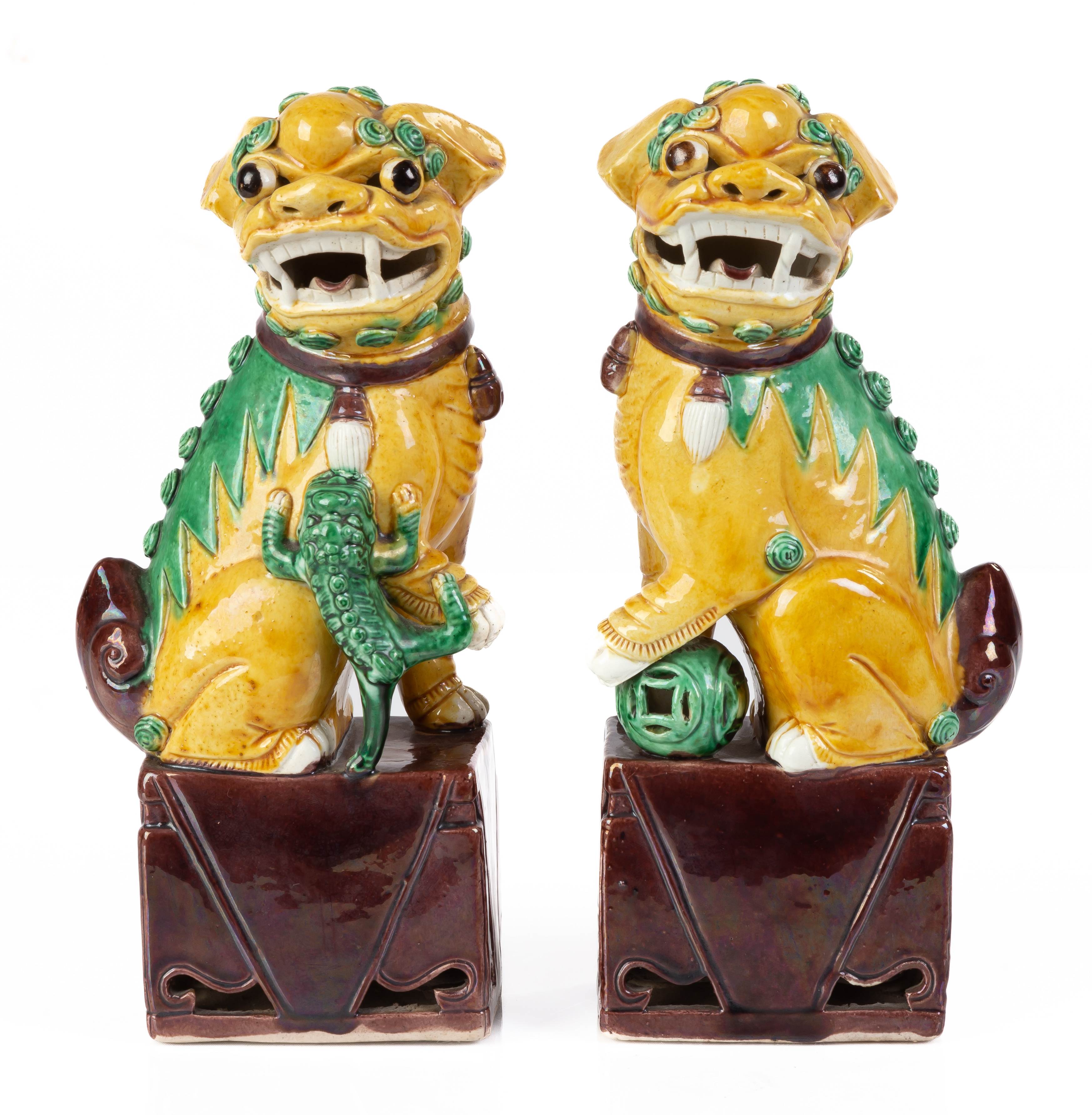 (2) CHINESE PORCELAIN FOO DOGS