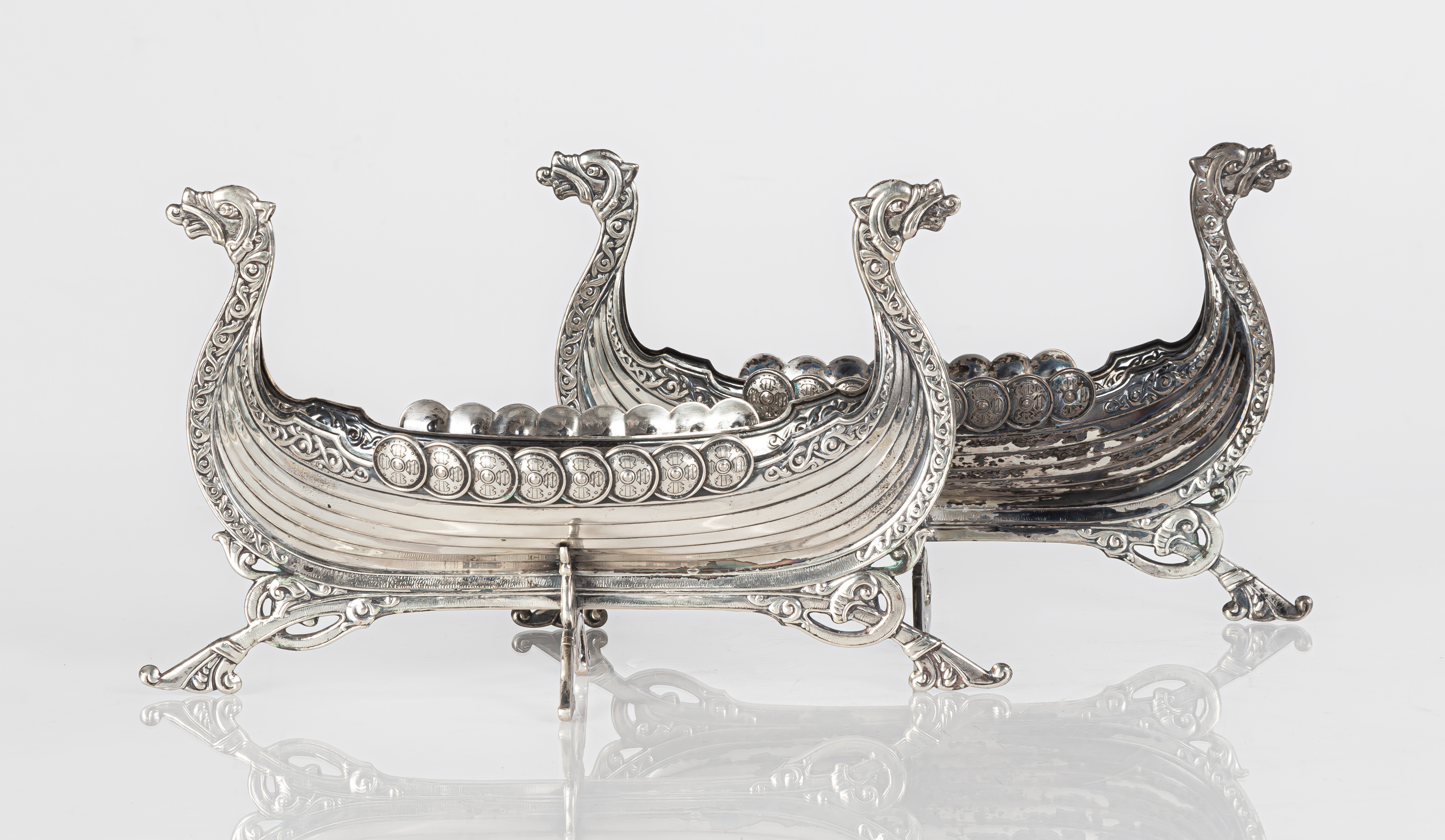 (2) NORWEGIAN DRAGESTIL SILVER VIKING