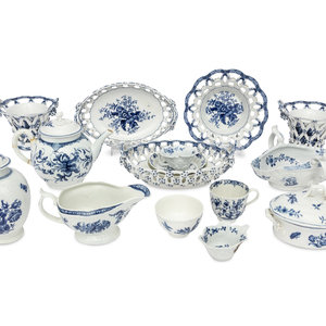 A Collection of Worcester Porcelain 2f4bf5