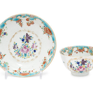 A Worcester Porcelain Tea Bowl and Saucer
18th