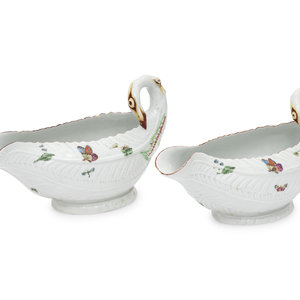 A Pair of Worcester Porcelain Sauce