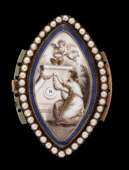 Mourning pin    early 19th century