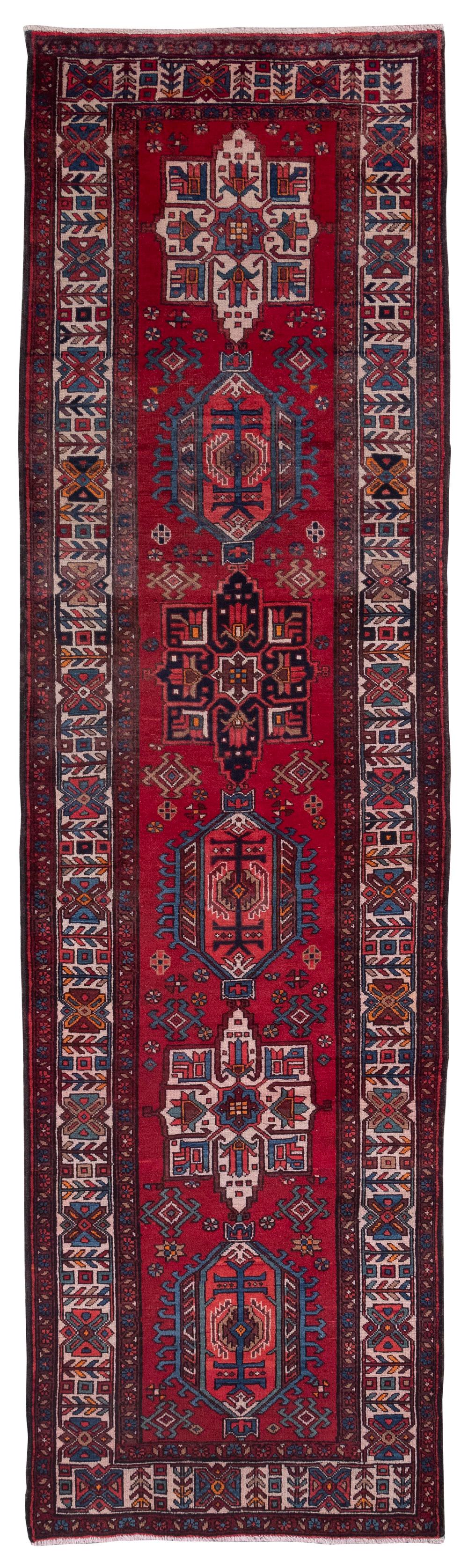 KARAJA RUNNER: 3'2" X 10'10" THIRD