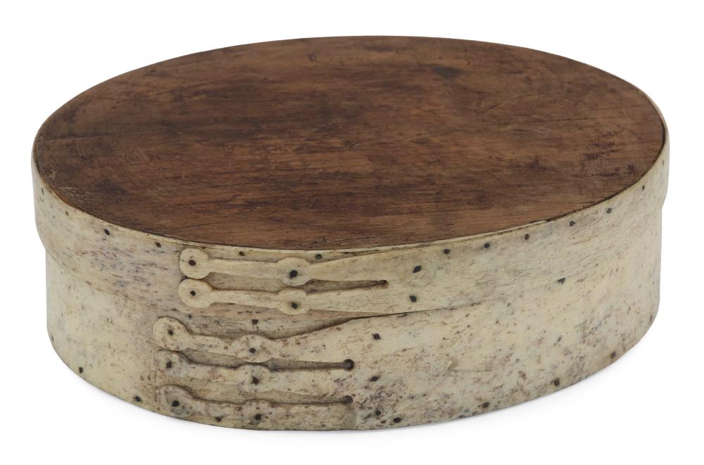 OVAL WHALEBONE DITTY BOX 19TH CENTURY 2f2889