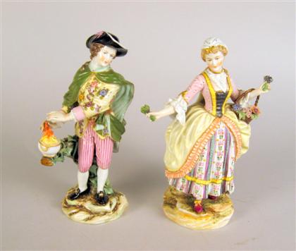 Pair of Capodimonte porcelain figures 4b760