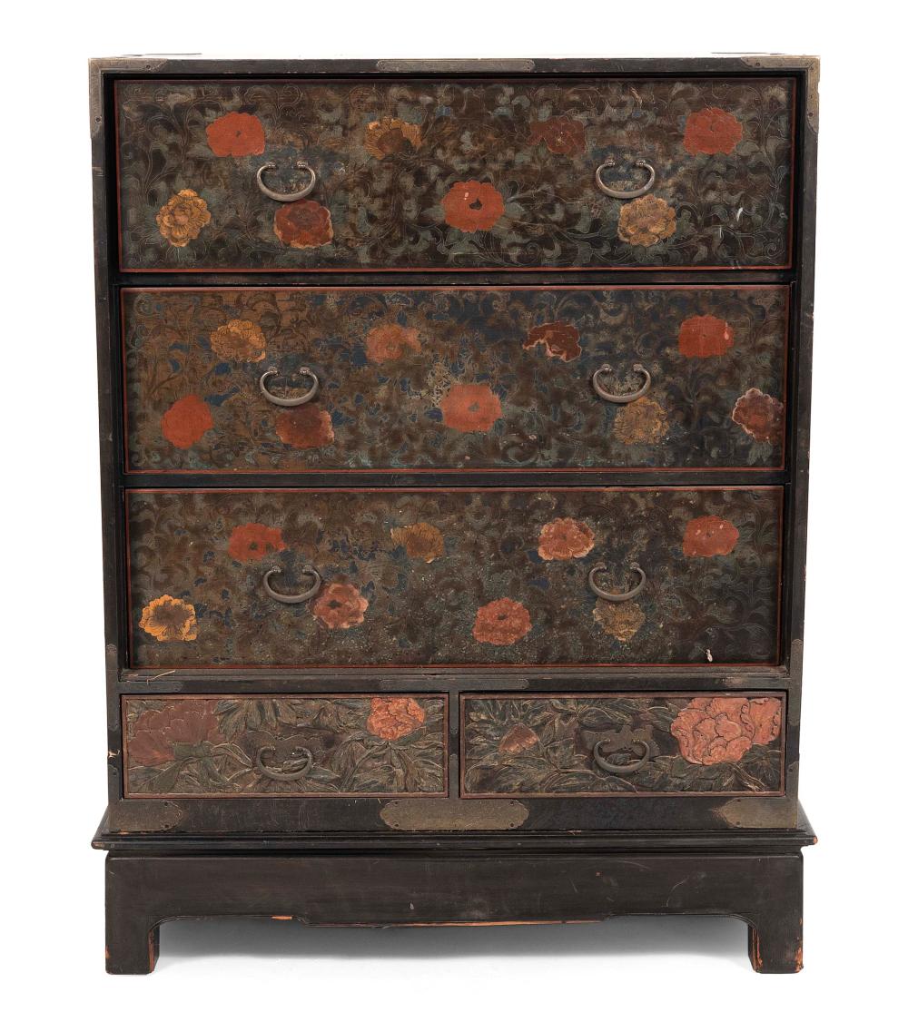 JAPANESE LACQUERED TANSU LATE MEIJI 2f2b04
