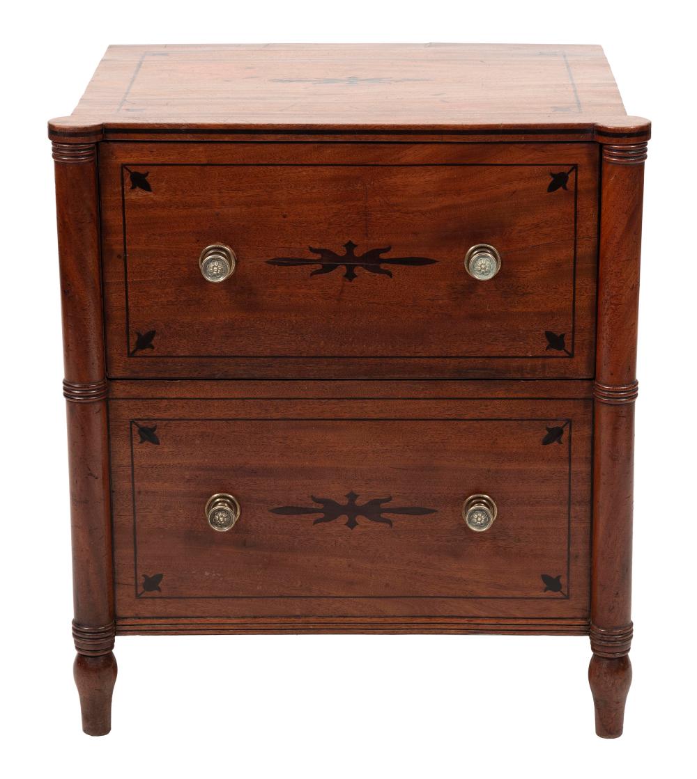 COMMODE 19TH CENTURY HEIGHT 26.75”.