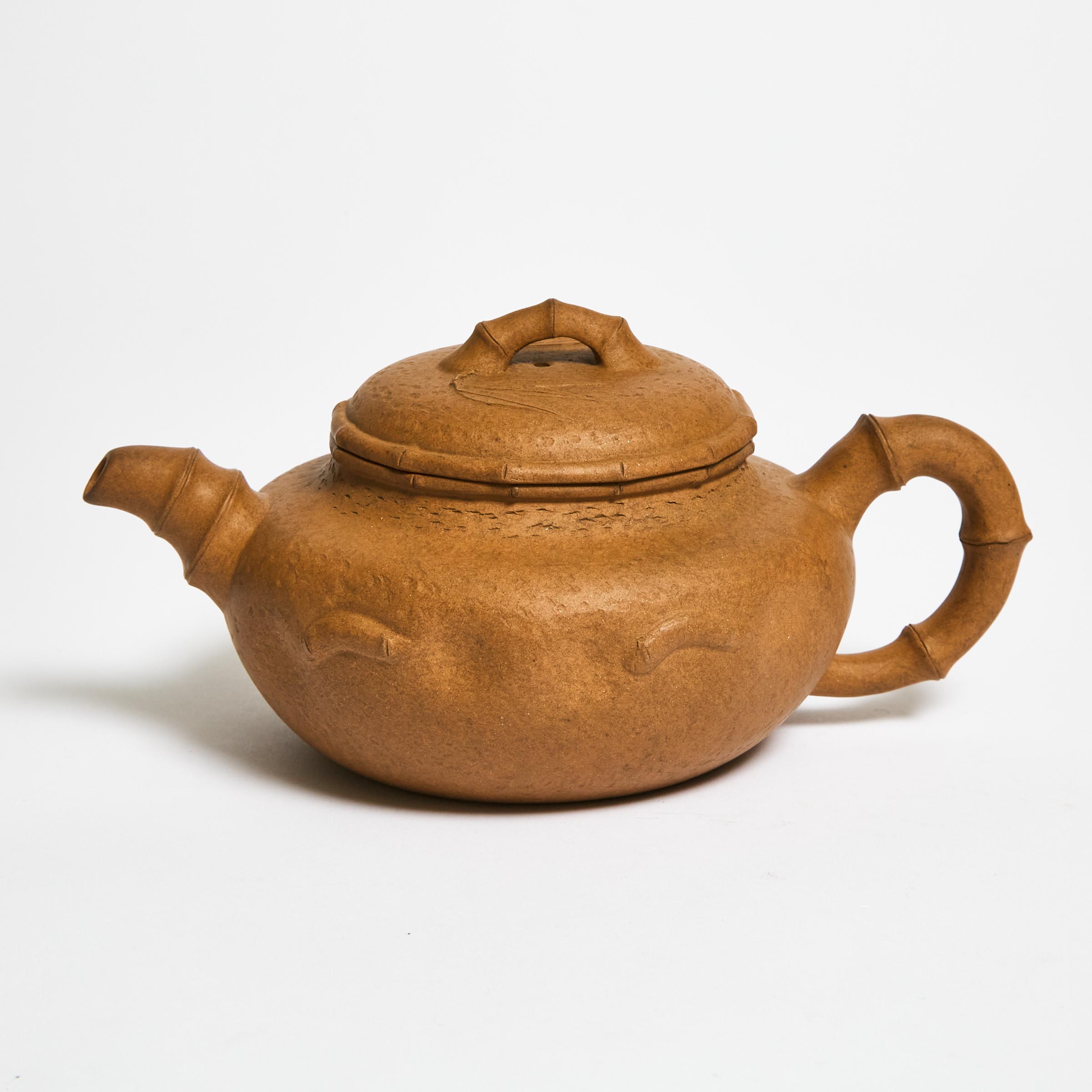 A Yixing Teapot Republican Period 2f2cc2