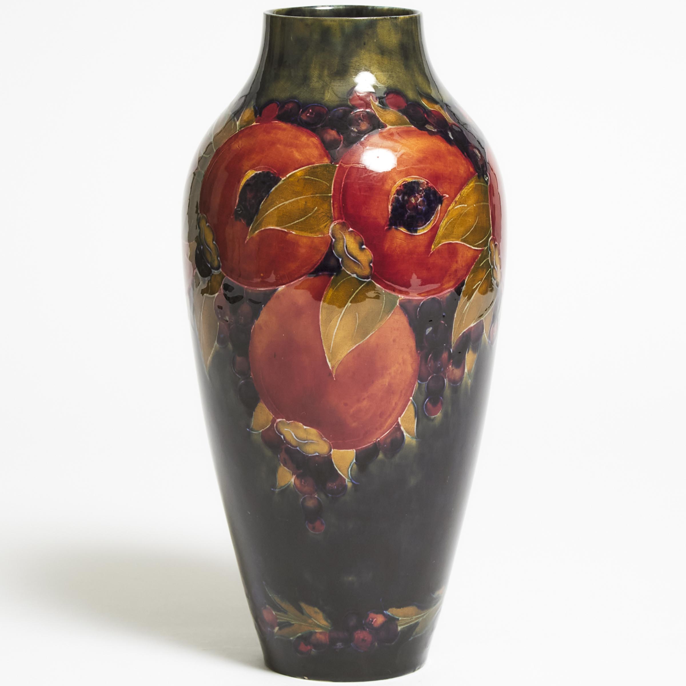 Moorcroft Pomegranate Vase c 1916 18 2f2d45