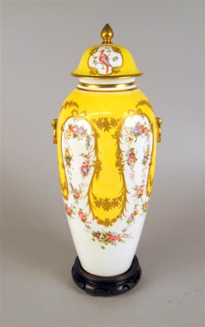 Irish porcelain urn    herbert
