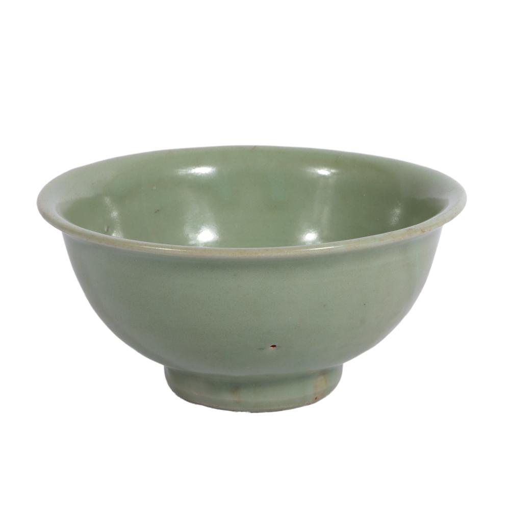 CHINESE MING DYNASTY CELADON GREEN