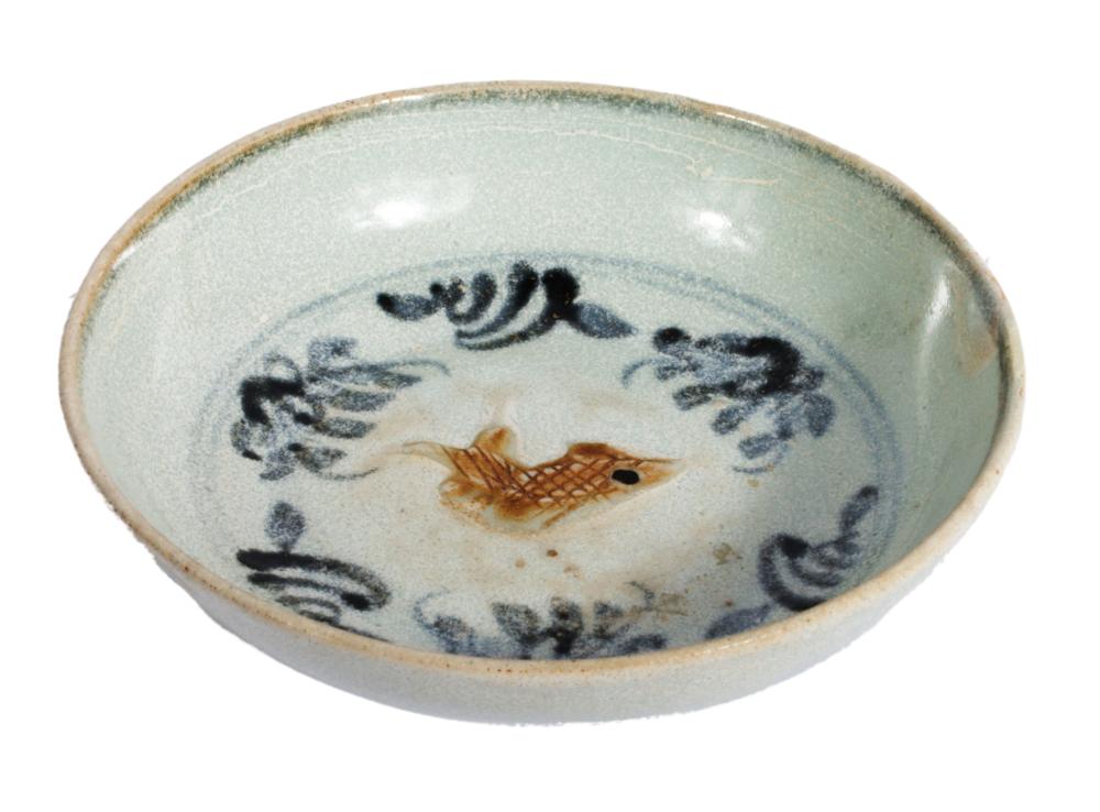 CHINESE QING DYNASTY HAND-PAINTED PORCELAIN