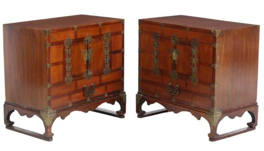  2 CHINESE HARDWOOD STORAGE CHESTS 2f5db7