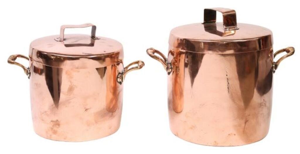  2 GRADUATED LIDDED COPPER POTS 2f5dd3