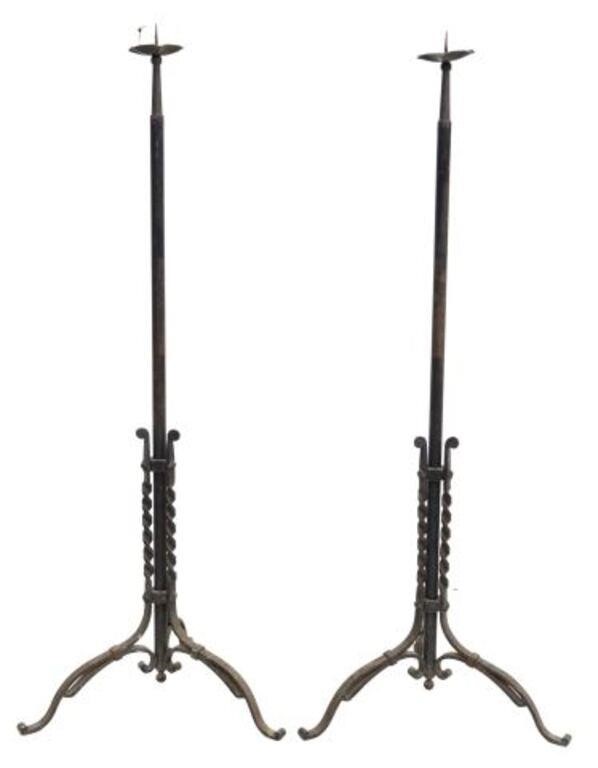  2 WROUGHT IRON STANDING CANDLE 2f6325