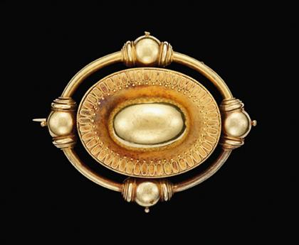 Low karat yellow gold brooch locket 4bd4c