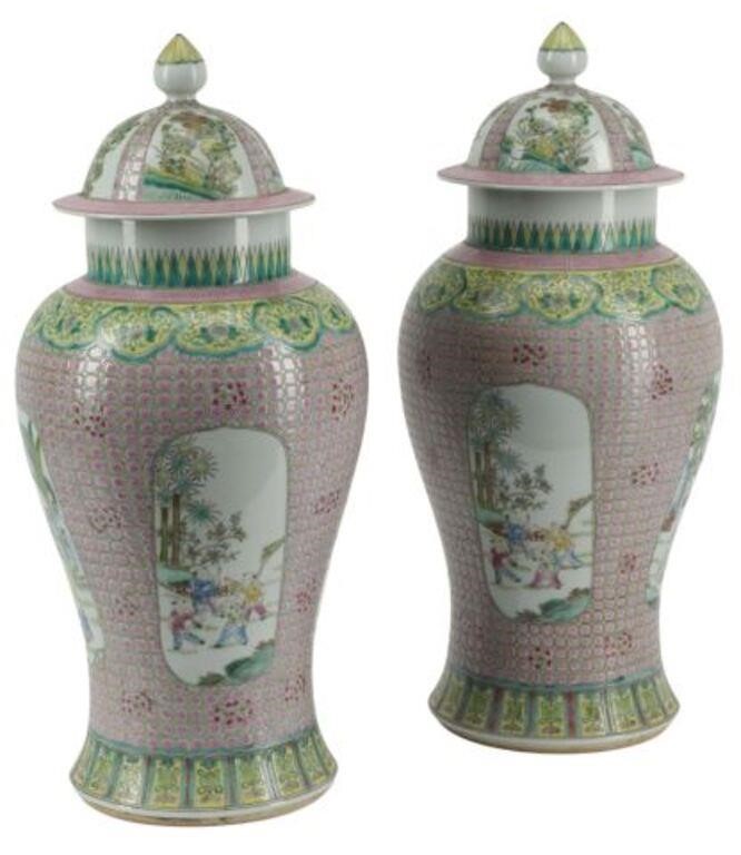  2 CHINESE FAMILLE ROSE PORCELAIN 2f661a