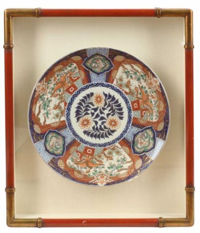 FRAMED JAPANESE IMARI PORCELAIN 2f67a7