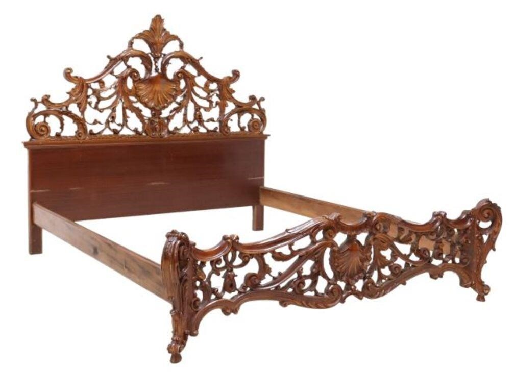 ITALIAN BAROQUE STYLE CARVED WALNUT 2f67d2