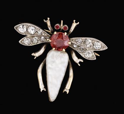 White gold diamond and pearl bee brooch