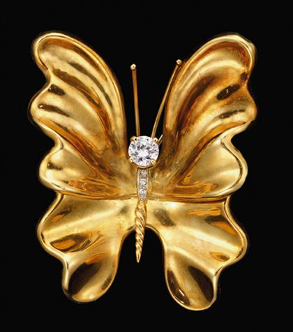 18 karat yellow gold butterfly  4bdb0
