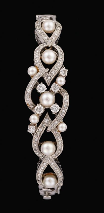 14 karat white gold pearl and diamond