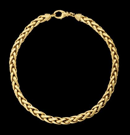 18 karat yellow gold necklace  4bdc9