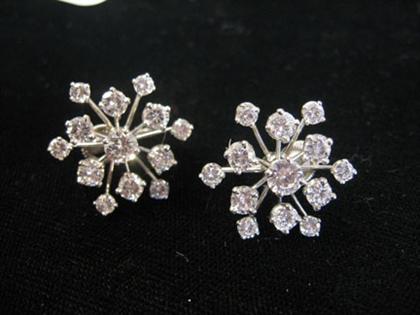 Pair of platinum and diamond snowflake  4bdd4