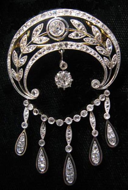 Diamond chatelaine brooch    belle