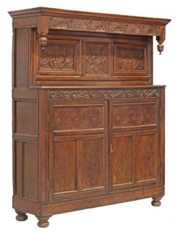 ENGLISH CARVED OAK COURT CUPBOARDEnglish 2f6bb1