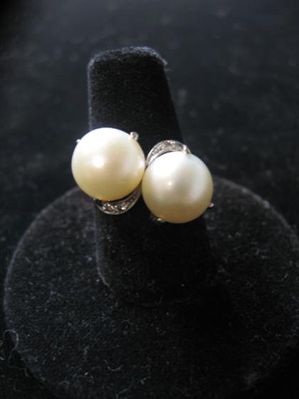 18 karat white gold double pearl 4be1c